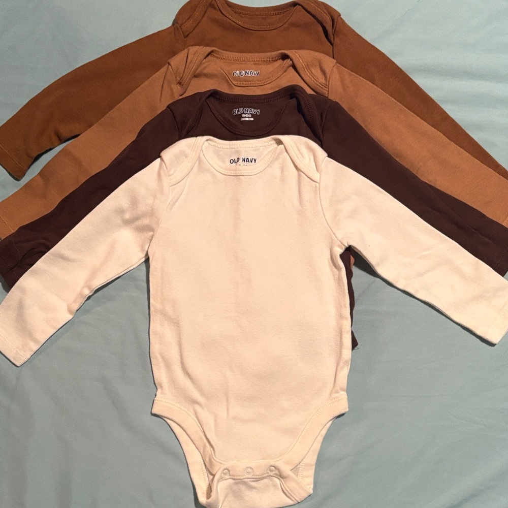 Old Navy Long-Sleeve Bodysuit Set in Cream, Brown, and Tan (12-18 months)